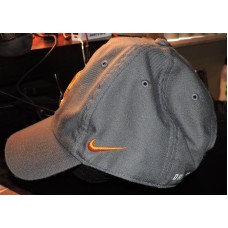 Swoosh Nike DriFit Tennessee Volunteers NCAA Heritage 86 Truckers  BallCap Hat  eb-13415125